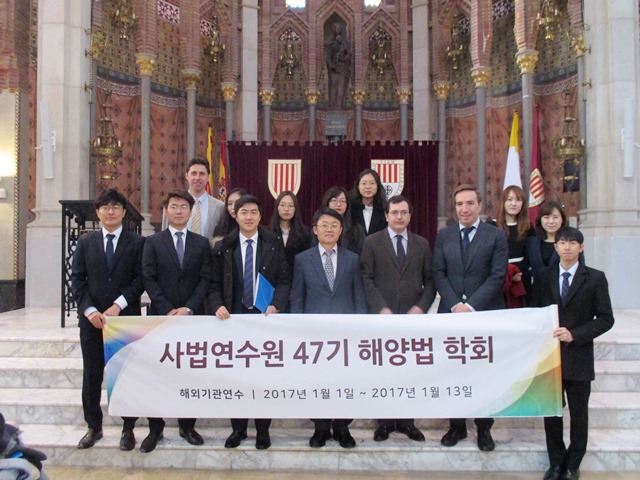 El máster en Derecho marítimo suscita el interés de la escuela judicial de Corea